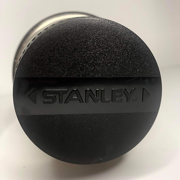Stanley Insulated 16 Ounce Thermos/ Vacuum Bottle - Picture 5 of 8